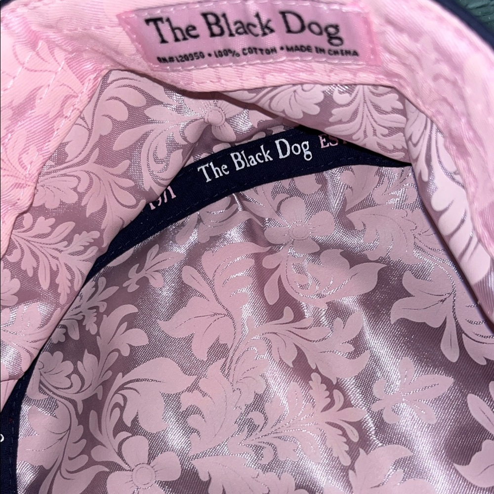 THE BLACK DOG NAVY w STUNNING EMBROIDERY NEW COTTON HAT - Picture 6 of 6
